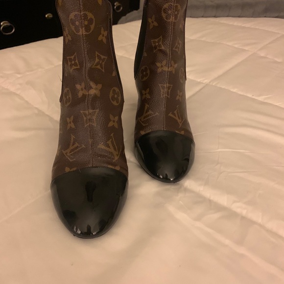 Louis Vuitton limited edition booties - Picture 4 of 4